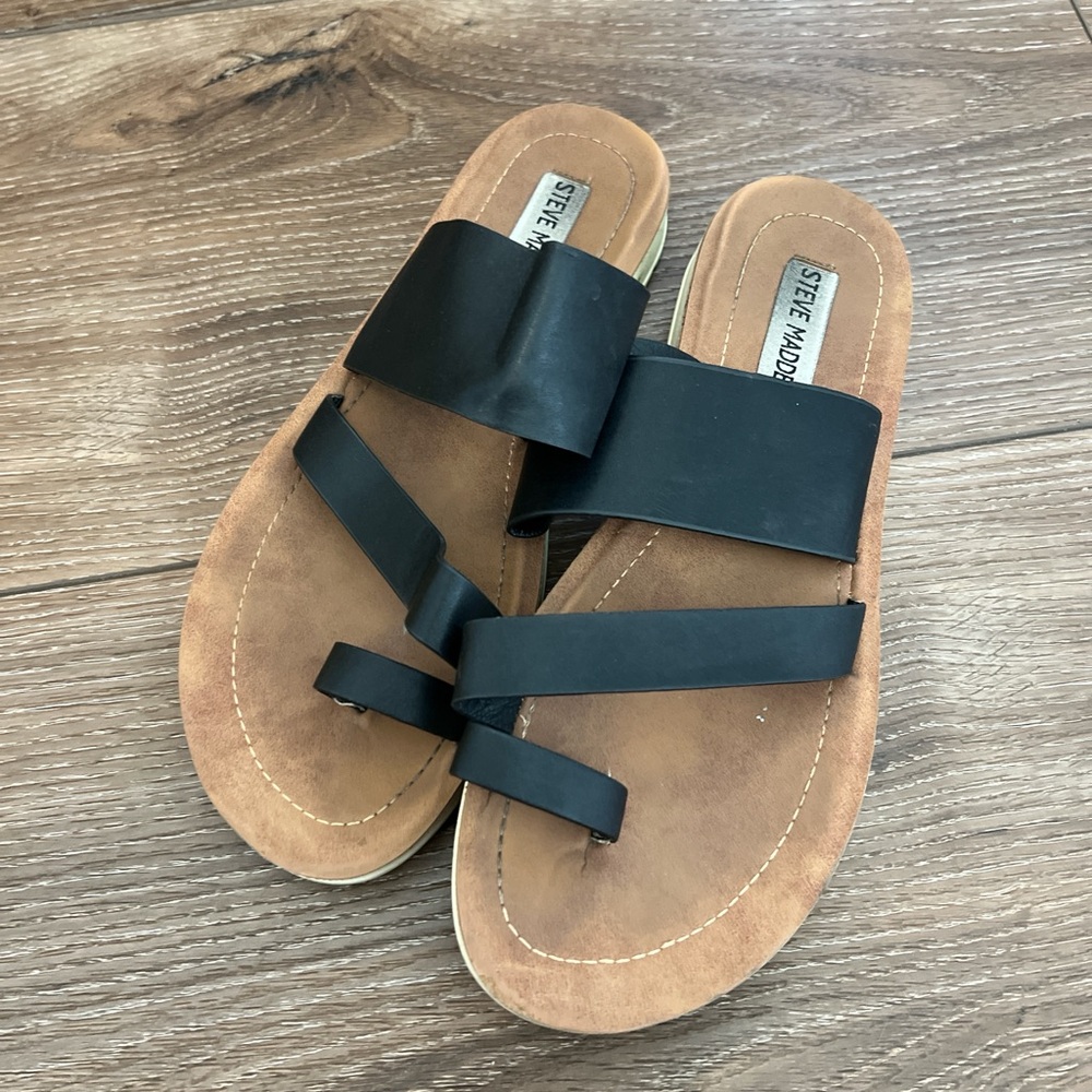 Steve Madden Black Strap Sandals with Brown Sole comfy